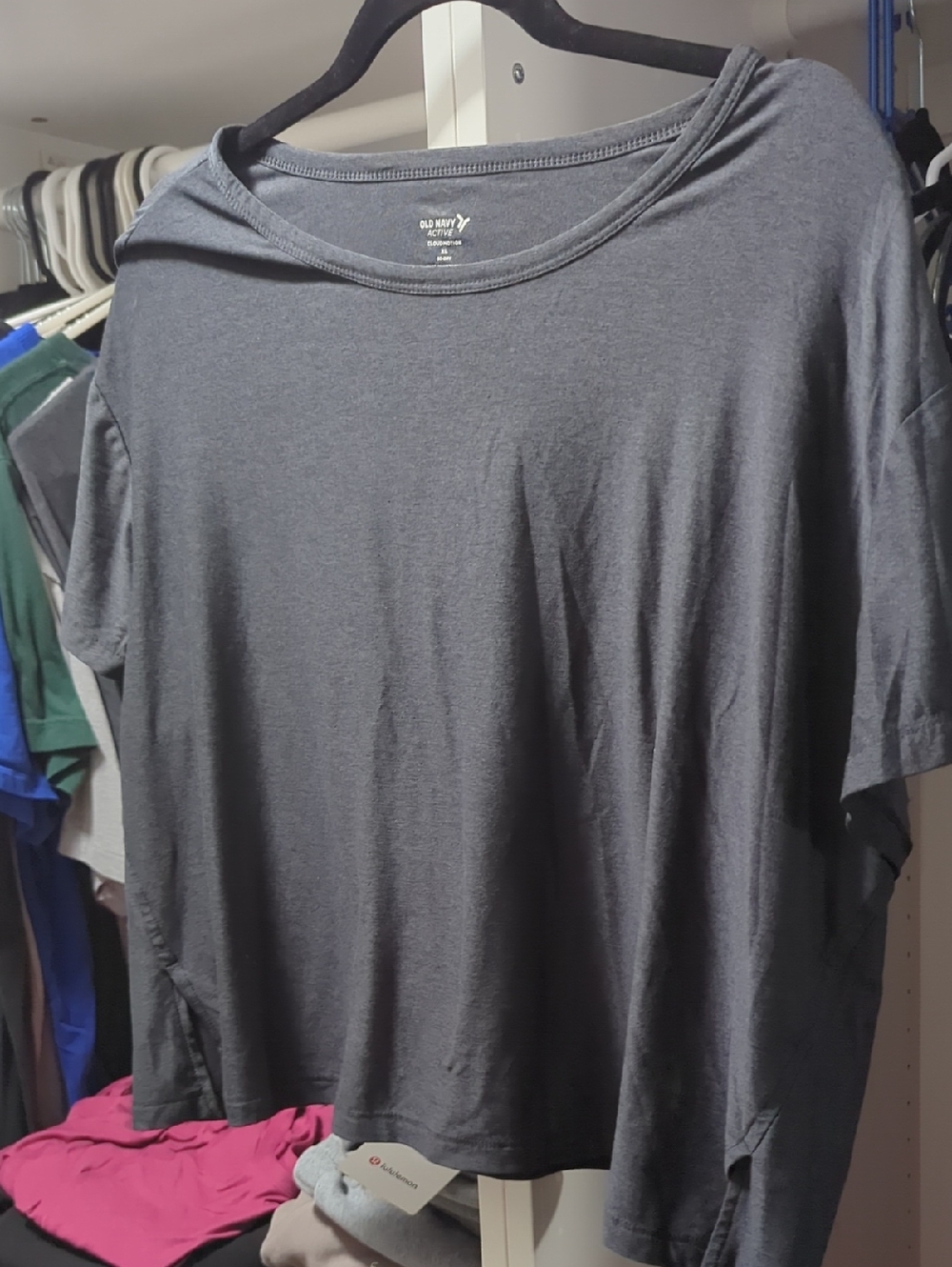 Old Navy Women’s Charcoal Short Sleeve Tee